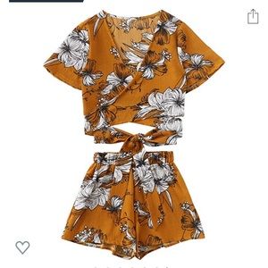 Two piece floral crop top and shorts